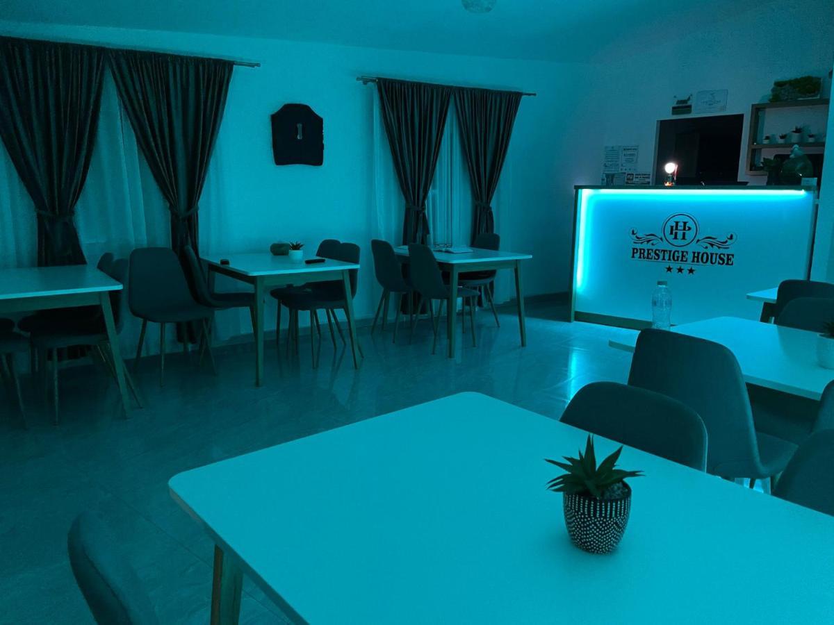 Pensiunea Prestige House Куртя-де-Арджеш Экстерьер фото