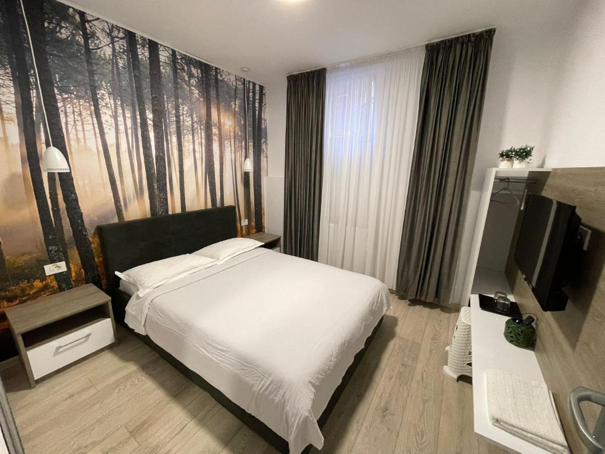Pensiunea Prestige House Куртя-де-Арджеш Экстерьер фото