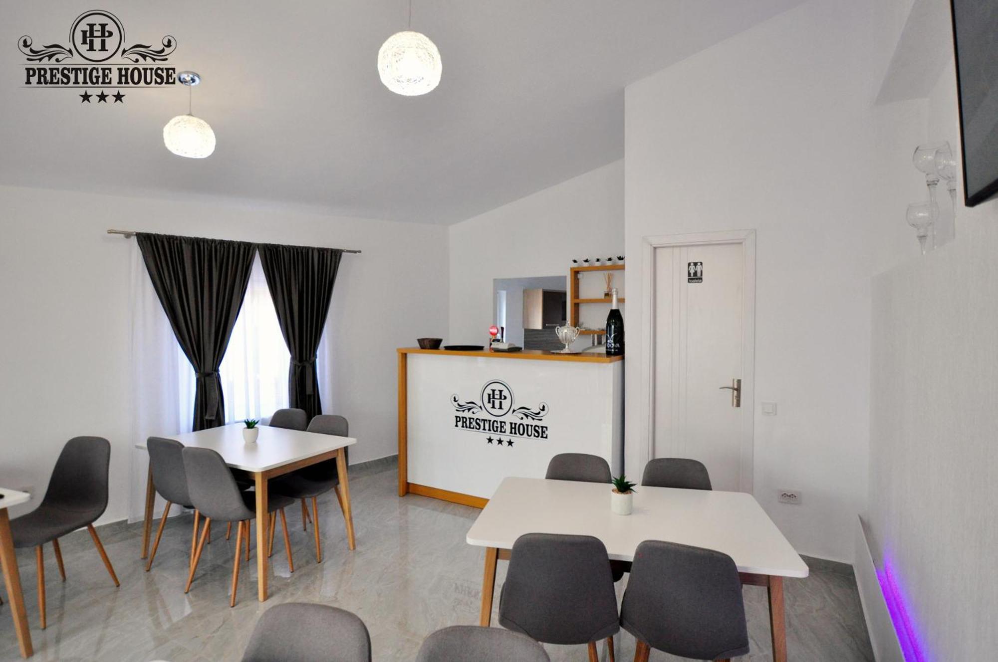 Pensiunea Prestige House Куртя-де-Арджеш Экстерьер фото