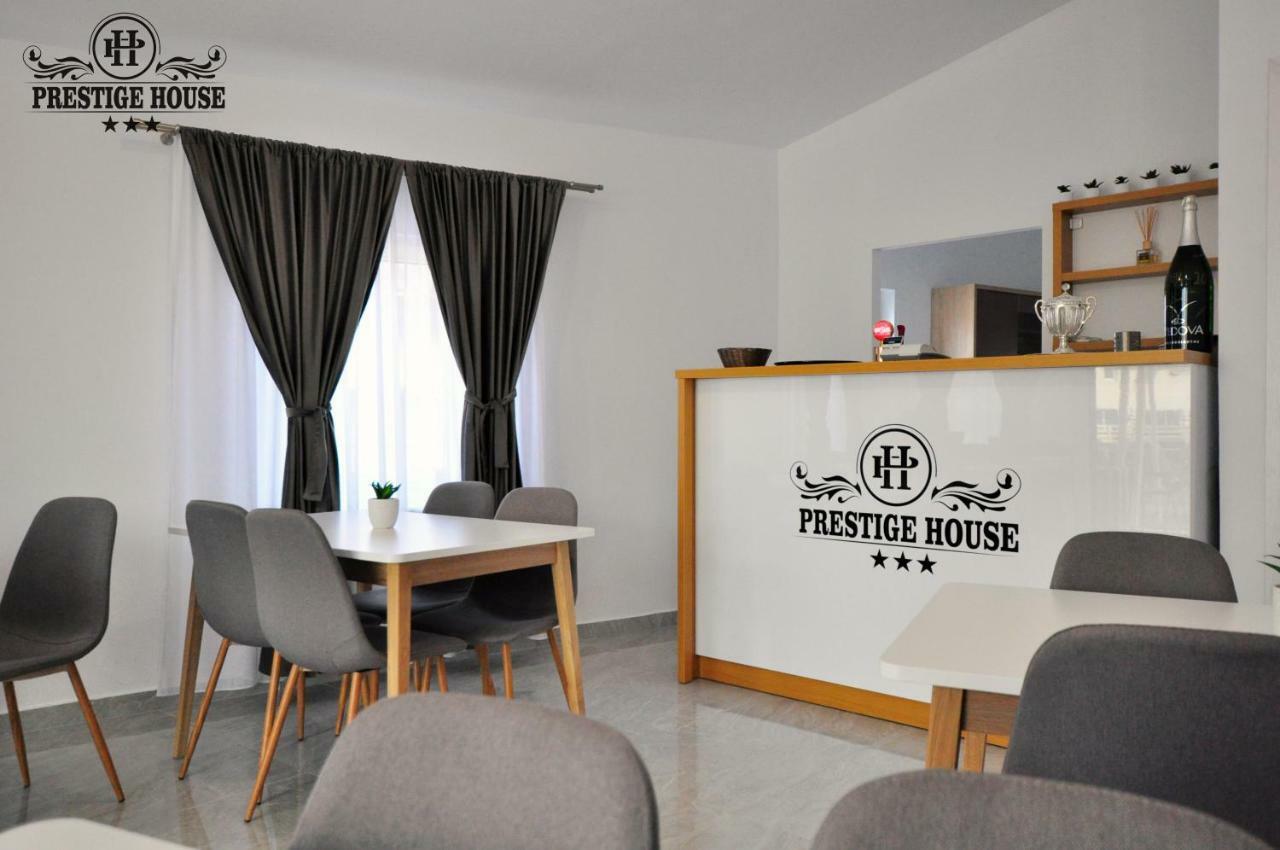 Pensiunea Prestige House Куртя-де-Арджеш Экстерьер фото